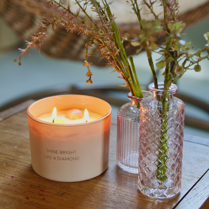 GEURKAAS: Shine Diamond